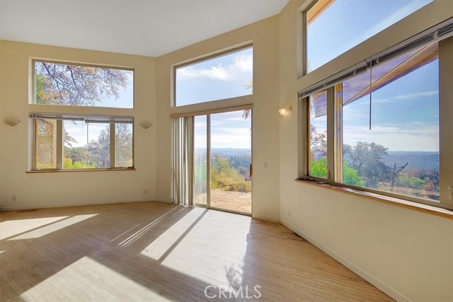 Detail Gallery Image 8 of 75 For 9018 Winding Way, Oregon House,  CA 95962 - 3 Beds | 3/1 Baths
