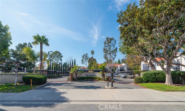 Detail Gallery Image 5 of 41 For 215 Wichita Ave #106,  Huntington Beach,  CA 92648 - 1 Beds | 1 Baths