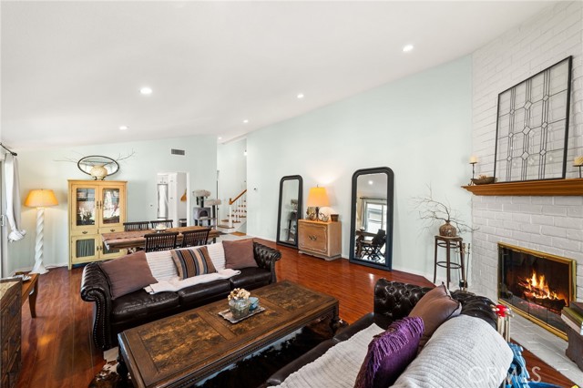 Detail Gallery Image 16 of 42 For 2411 E Greenview Dr, Glendora,  CA 91741 - 2 Beds | 2/1 Baths