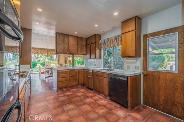 Detail Gallery Image 18 of 48 For 920 S Spring Meadow Dr, West Covina,  CA 91791 - – Beds | – Baths