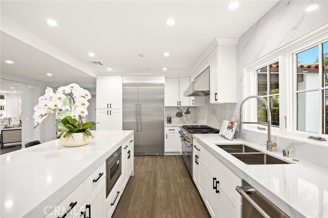 2174 Melville Drive, San Marino CA: https://media.crmls.org/medias/1110837a-1b32-4cf6-90ff-c24429dbb348.jpg