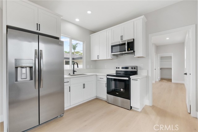 Detail Gallery Image 11 of 22 For 1604 S Orange Ave, West Covina,  CA 91790 - 6 Beds | 4 Baths