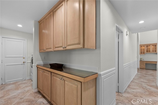 25383 Fortuna Drive, Valencia CA: https://media.crmls.org/medias/1110a6fe-3f0d-485a-83dd-d0761490c395.jpg