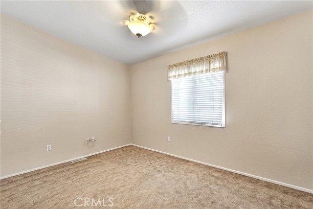 Detail Gallery Image 24 of 30 For 13393 Mariposa Rd. #53,  Victorville,  CA 92392 - 2 Beds | 2 Baths