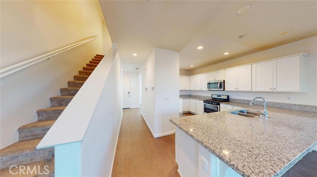 Detail Gallery Image 13 of 34 For 4826 N Casey, Fresno,  CA 93723 - 3 Beds | 2/1 Baths