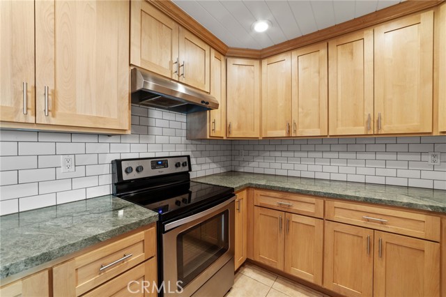Detail Gallery Image 7 of 37 For 479 E 1st, Tustin,  CA 92780 - 2 Beds | 1/1 Baths