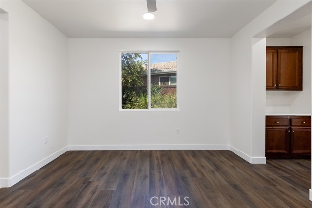 Detail Gallery Image 5 of 33 For 8760 Mann Ln, Hemet,  CA 92545 - 2 Beds | 2 Baths