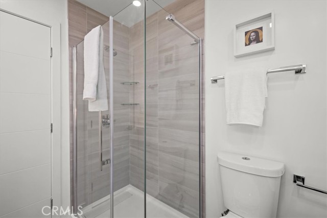 314 Lola Avenue, Pasadena CA: https://media.crmls.org/medias/1111643c-83a8-48c7-b5f9-99a20e20d002.jpg