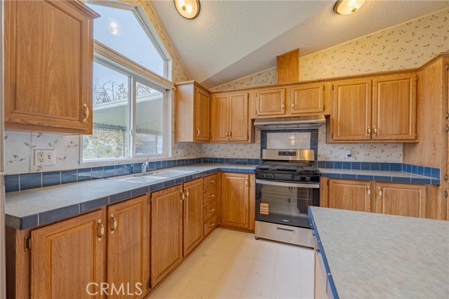 4000 Mariposa Way, Merced CA: https://media.crmls.org/medias/11119499-bace-4942-9126-6df640c9072b.jpg