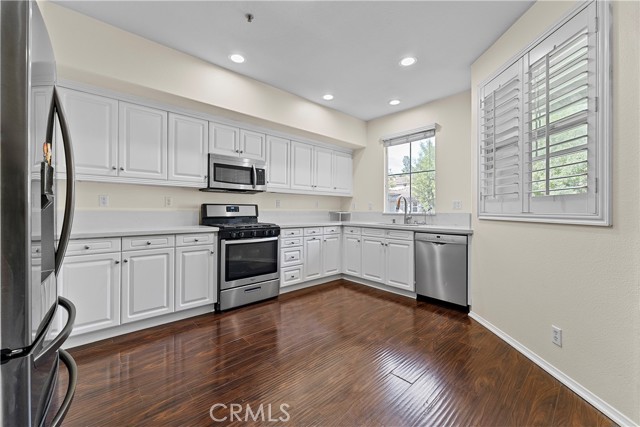 38 Stepping Stone, Irvine CA: https://media.crmls.org/medias/1111bb6e-c5e8-44e5-8ea2-03b72b1b6d1f.jpg