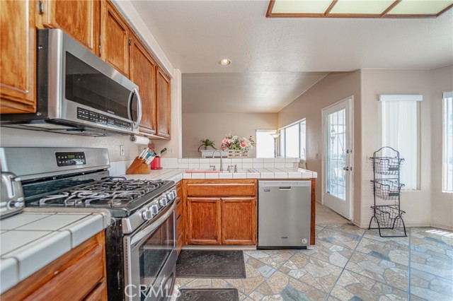 Detail Gallery Image 14 of 32 For 22569 Southwalk St, Moreno Valley,  CA 92553 - 3 Beds | 2/1 Baths