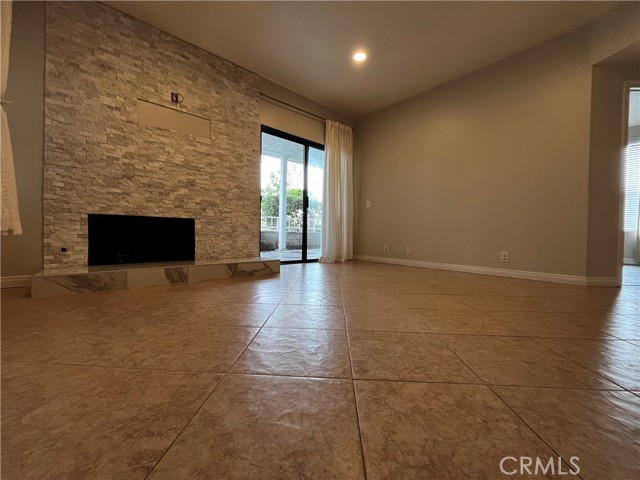 16960 Algonquin Street, Huntington Beach CA: https://media.crmls.org/medias/1111e1c0-0a48-48f1-8947-e4c1babe3357.jpg