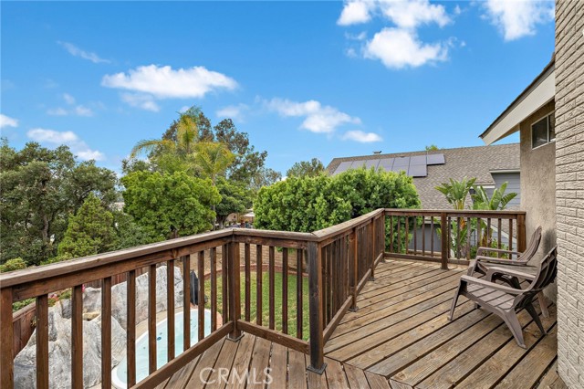 21111 Briarwood Lane, Rancho Santa Margarita CA: https://media.crmls.org/medias/111258dc-3047-4d88-afc1-2837e1a50795.jpg