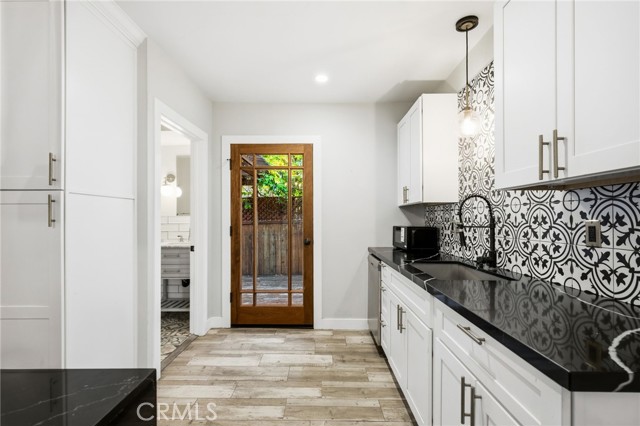 Detail Gallery Image 9 of 36 For 505 N Avenue 65, Los Angeles,  CA 90042 - 4 Beds | 3 Baths