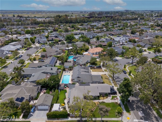 3340 Hillrose Dr, Rossmoor CA: https://media.crmls.org/medias/1112c61b-0c69-4397-8518-762af03c05b0.jpg