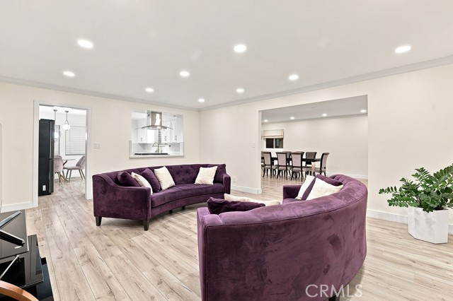 6951 Bellclaire photo 8