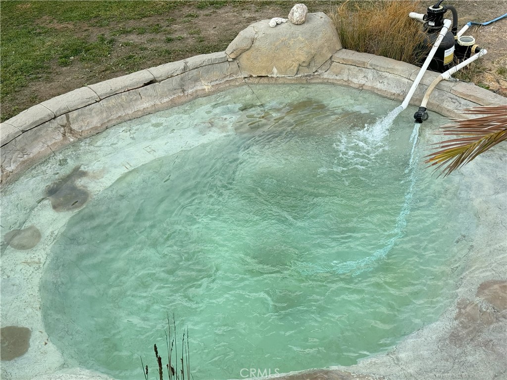 https://media.crmls.org/medias/1112f673-9973-45c7-a612-965e36fb13f1.jpg?preset=X-Large