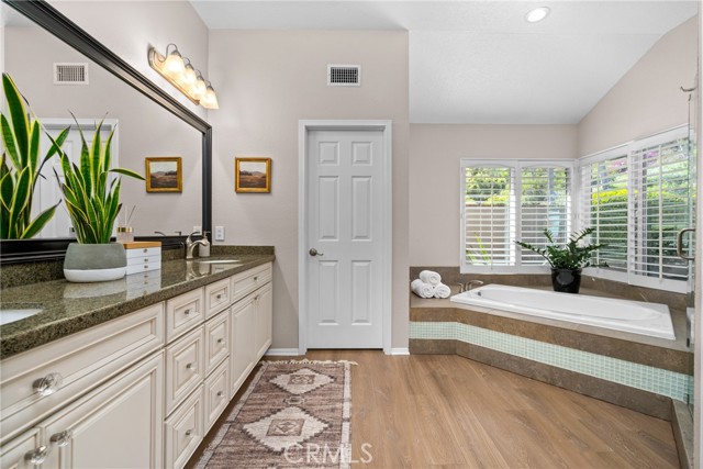 Detail Gallery Image 16 of 36 For 6403 E Waterton Ave, Orange,  CA 92867 - 4 Beds | 2 Baths