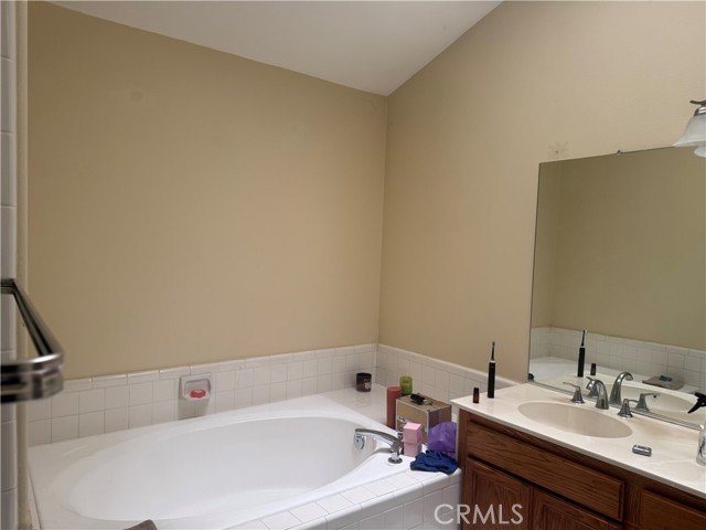 Detail Gallery Image 23 of 32 For 7435 Bellingham, North Hollywood,  CA 91605 - 3 Beds | 7 Baths