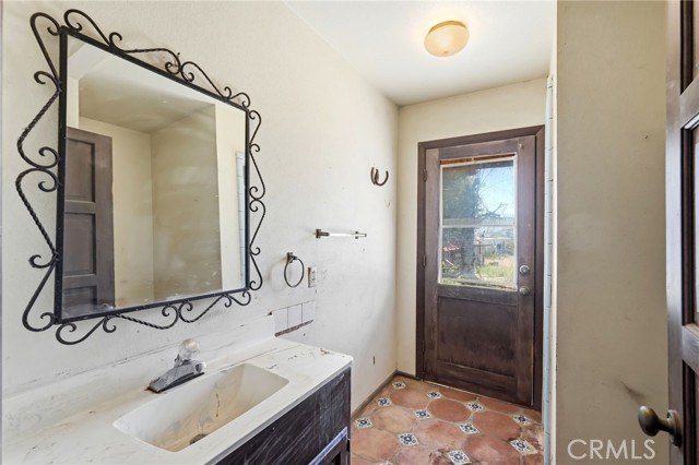 Detail Gallery Image 17 of 45 For 11560 Darling Rd, Agua Dulce,  CA 91390 - 4 Beds | 3 Baths