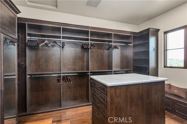 1620 Luse Tank Road, Topanga CA: https://media.crmls.org/medias/111508dd-ec19-40d5-ac40-6b3fb47d87fa.jpg