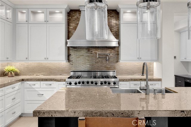 Detail Gallery Image 15 of 56 For 43360 via Siena, Indian Wells,  CA 92210 - 6 Beds | 5/2 Baths