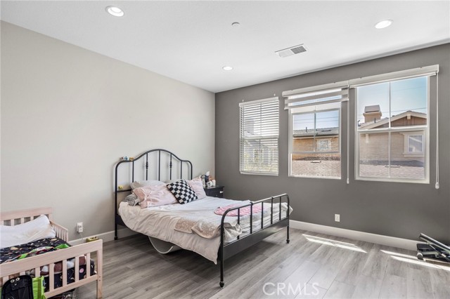 15530 Bonsai Way, Tustin CA: https://media.crmls.org/medias/11174303-ed1f-4faa-8650-73aa214b7cf8.jpg