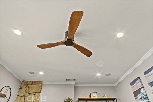 Detail Gallery Image 22 of 57 For 6361 Myrtle Dr, Huntington Beach,  CA 92647 - 4 Beds | 2/1 Baths