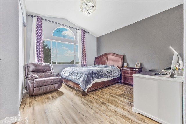 15689 Ladera Vista Drive, Chino Hills CA: https://media.crmls.org/medias/1118119c-900e-431f-b36f-b9c96e980a63.jpg