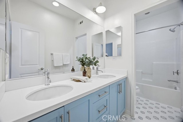 Image 16 of 32 For 12921 Union Avenue 107