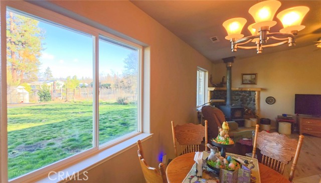 Detail Gallery Image 10 of 50 For 5328 Woodland Dr, Yreka,  CA 96097 - 4 Beds | 2 Baths