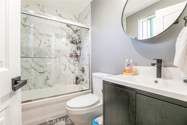 Detail Gallery Image 22 of 38 For 17465 Tuscan Dr, Granada Hills,  CA 91344 - 4 Beds | 3 Baths