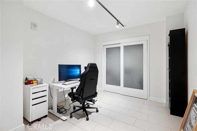 939 S BROADWAY, Los Angeles CA: https://media.crmls.org/medias/111927ba-66a3-4067-8135-00d6be6d39fa.jpg