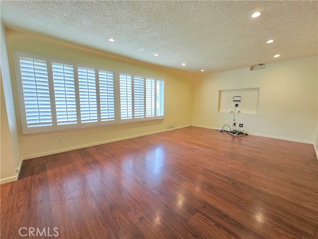 Detail Gallery Image 4 of 28 For 3500 W Manchester #337,  Inglewood,  CA 90305 - 2 Beds | 2/1 Baths