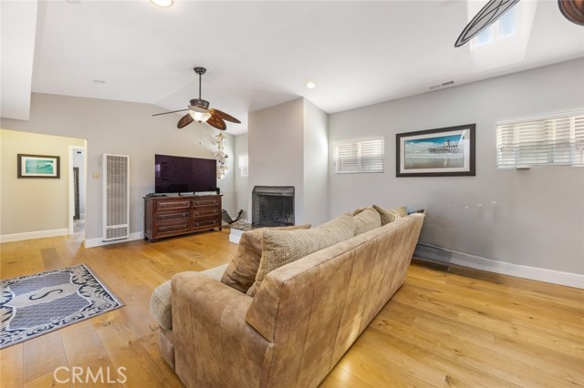 Detail Gallery Image 9 of 40 For 16512 23rd St, Sunset Beach,  CA 90742 - 3 Beds | 3 Baths