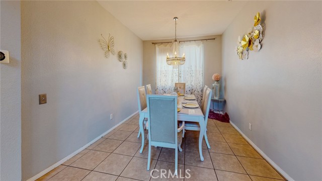Detail Gallery Image 7 of 37 For 5636 Pheasant Dr, Fontana,  CA 92336 - 4 Beds | 2/1 Baths