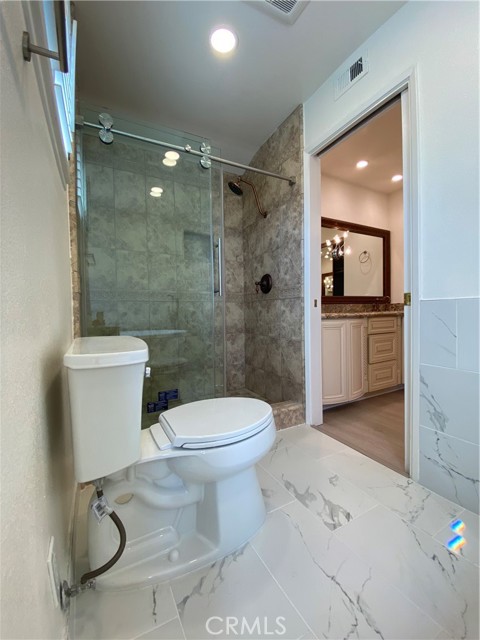 2072 Maverick Circle, La Verne CA: https://media.crmls.org/medias/111c1034-c761-43c2-826d-3f18b0d6ae2f.jpg
