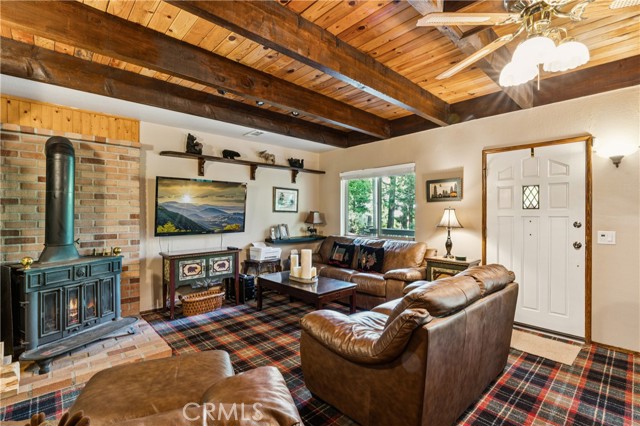 28565 Shenandoah Drive, Lake Arrowhead, CA 92352