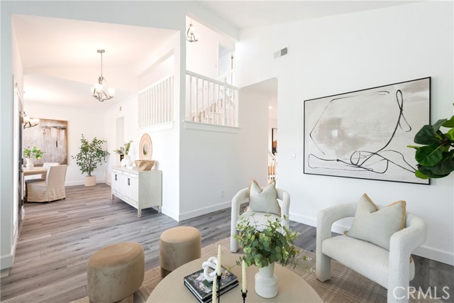 Detail Gallery Image 7 of 75 For 2205 Clark Ln a,  Redondo Beach,  CA 90278 - 3 Beds | 2/1 Baths