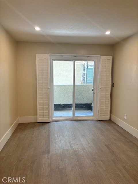 Detail Gallery Image 9 of 17 For 7035 Woodley #113,  Van Nuys,  CA 91406 - 2 Beds | 2 Baths