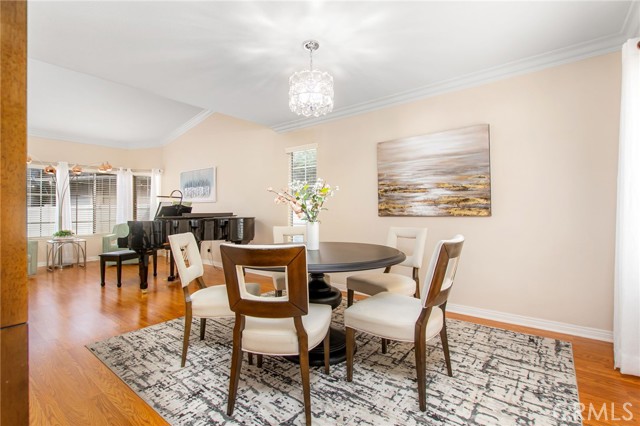 Detail Gallery Image 9 of 57 For 30155 Campo Verde, Temecula,  CA 92592 - 4 Beds | 2/1 Baths