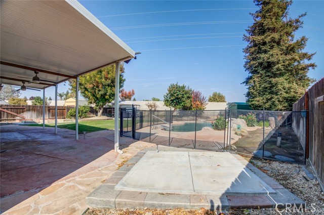 Detail Gallery Image 29 of 53 For 10500 Vista Bonita Dr, Bakersfield,  CA 93311 - 3 Beds | 2 Baths