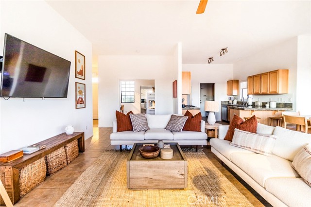 Detail Gallery Image 9 of 19 For 60319 Fairmount Dr, Joshua Tree,  CA 92252 - 4 Beds | 2 Baths