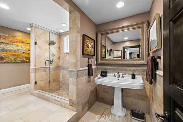 159 Angelo Walk, Long Beach CA: https://media.crmls.org/medias/111e970b-0393-463e-9fd2-bcaefa0044e7.jpg