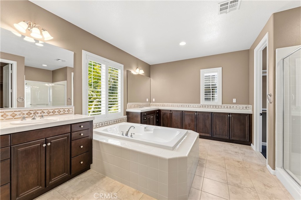 1811 Sheridan - photo 12