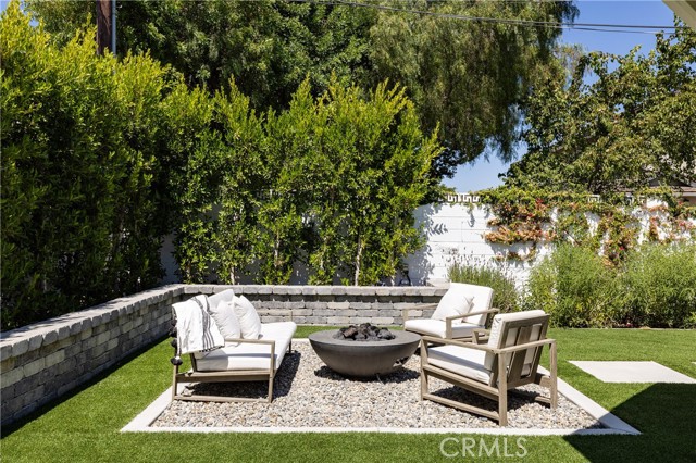 Detail Gallery Image 23 of 30 For 1487 Norman Ave, Thousand Oaks,  CA 91360 - 5 Beds | 2/1 Baths