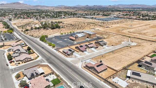 16148 Pablo Court, Victorville CA: https://media.crmls.org/medias/11224117-2476-48b7-9e46-d2110c8045ed.jpg