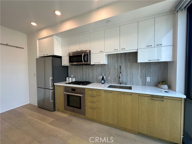 Detail Gallery Image 5 of 14 For 400 S Broadway #1004,  Los Angeles,  CA 90013 - 1 Beds | 1 Baths