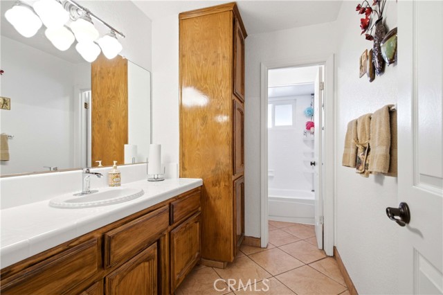7851 Greenwood Ave, California City, CA 93505 photo 23