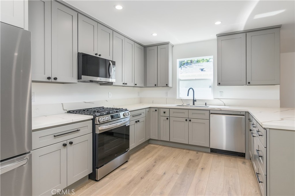 MLS #SR25254532 image #8